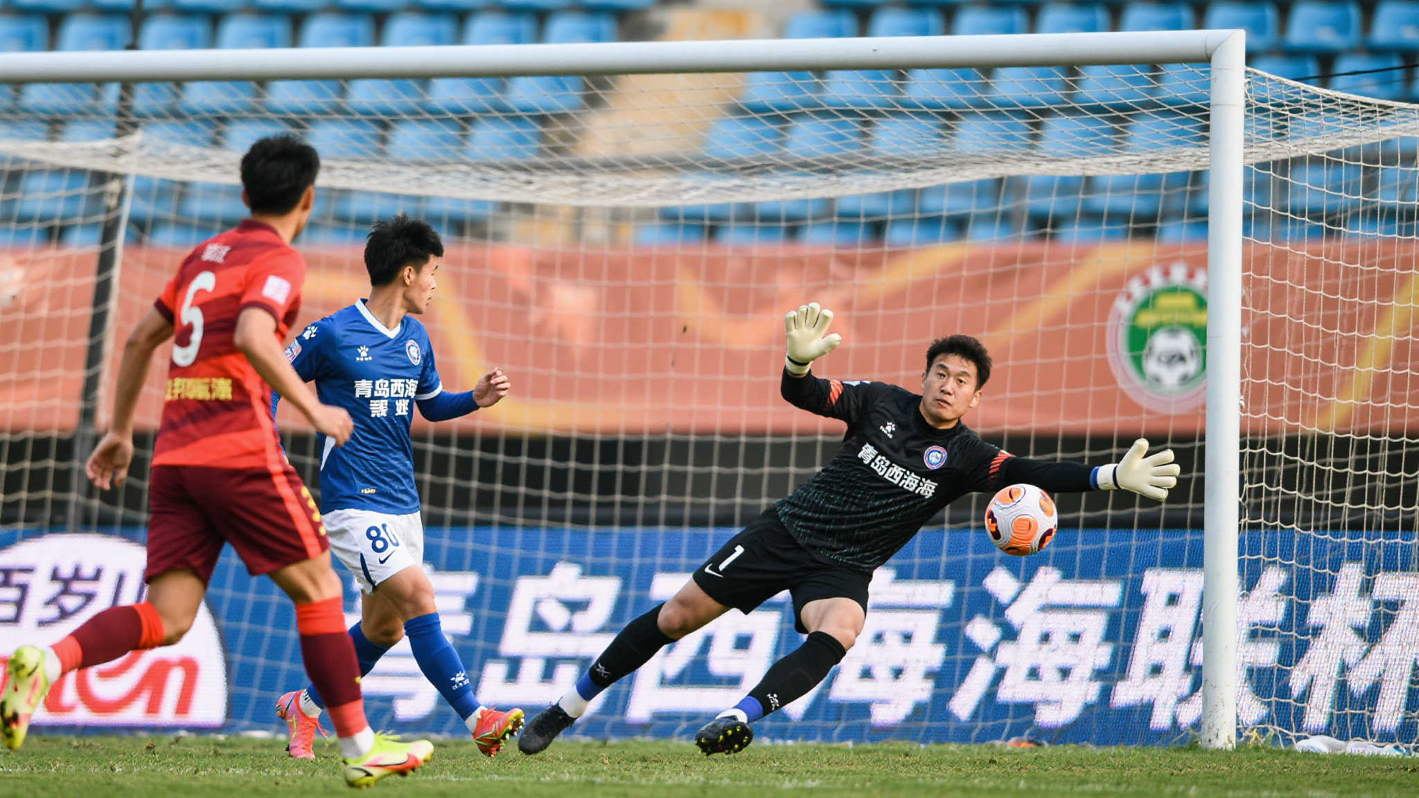 西海岸晋级足协杯八强！邵佳一与国安三月内三次“巧遇”缘分匪浅